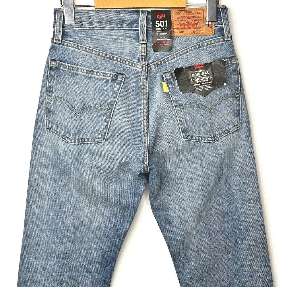 Levi's Super Mario Womens Jeans 501 Original Cropped Light Wash Blue W 26 x L 30 - Picture 5 of 16